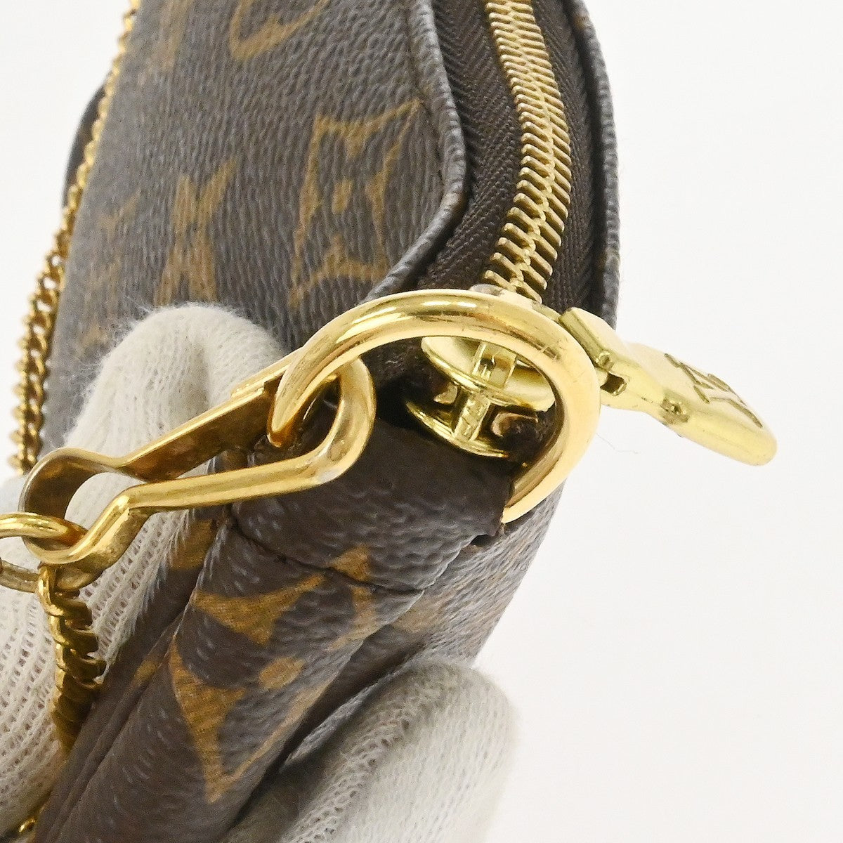 Louis Vuitton Mini pochette accessoires Canvas, Brown, Canvas, Clutch