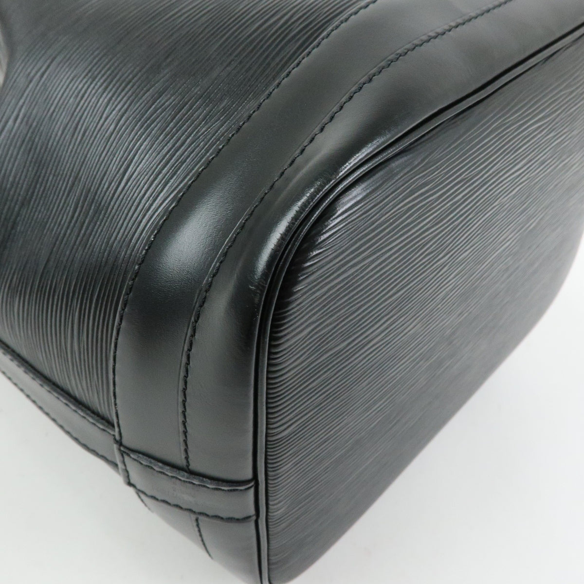 Louis Vuitton Noe Epi Leather, Black, Leather, Shoulder Bag