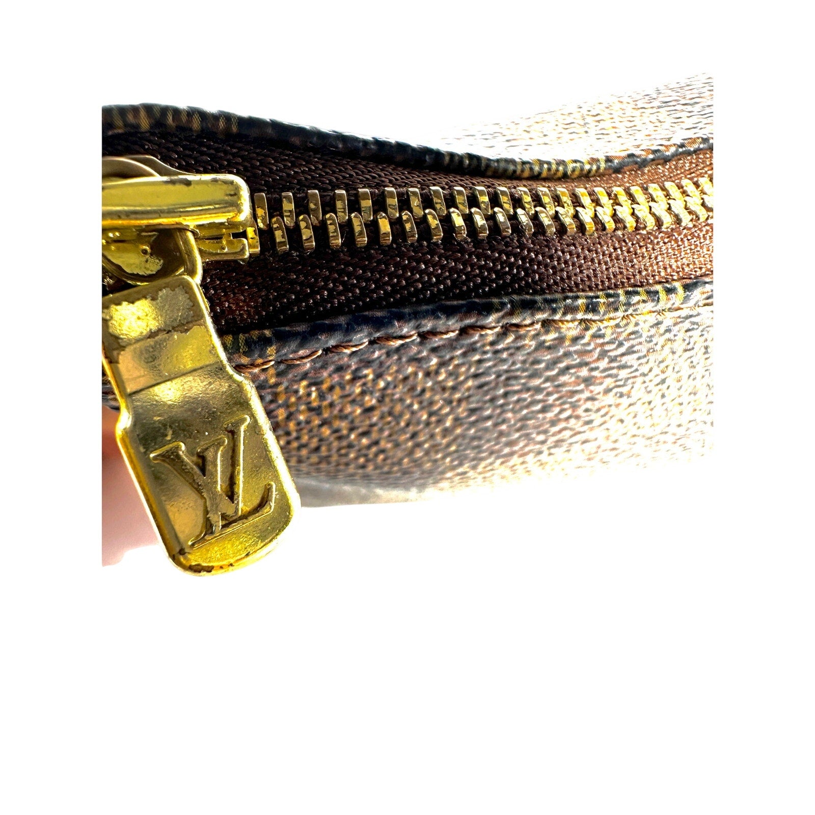Chanel Wallet On Chain