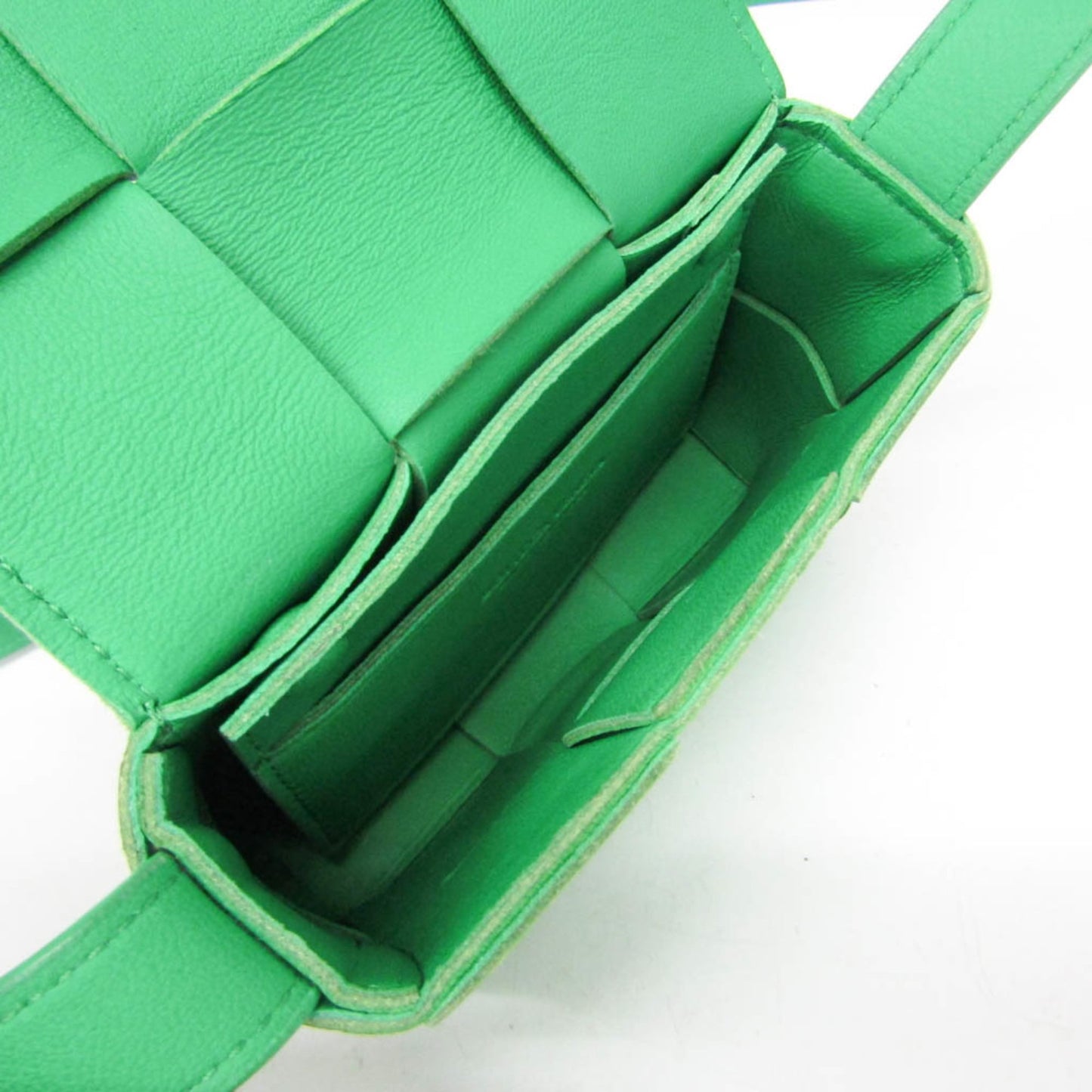 Bottega Veneta Cassette Maxi Intrecciato Leather, Green, Leather, Clutch