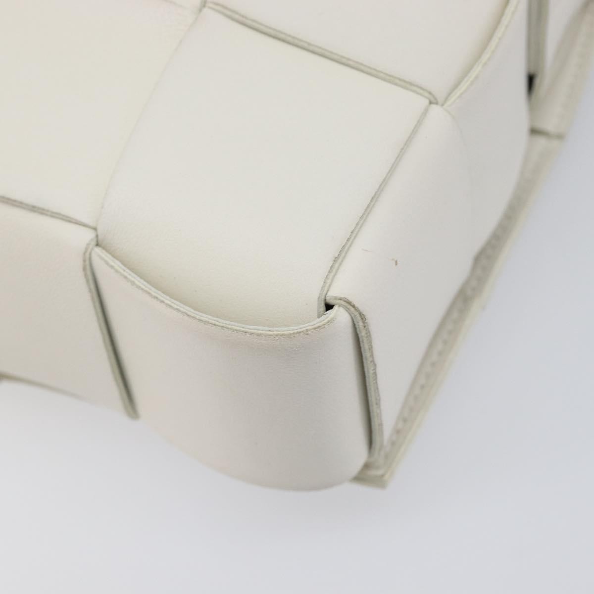 Bottega Veneta Cassette Maxi Intrecciato Leather, White, Leather, Crossbody Bag