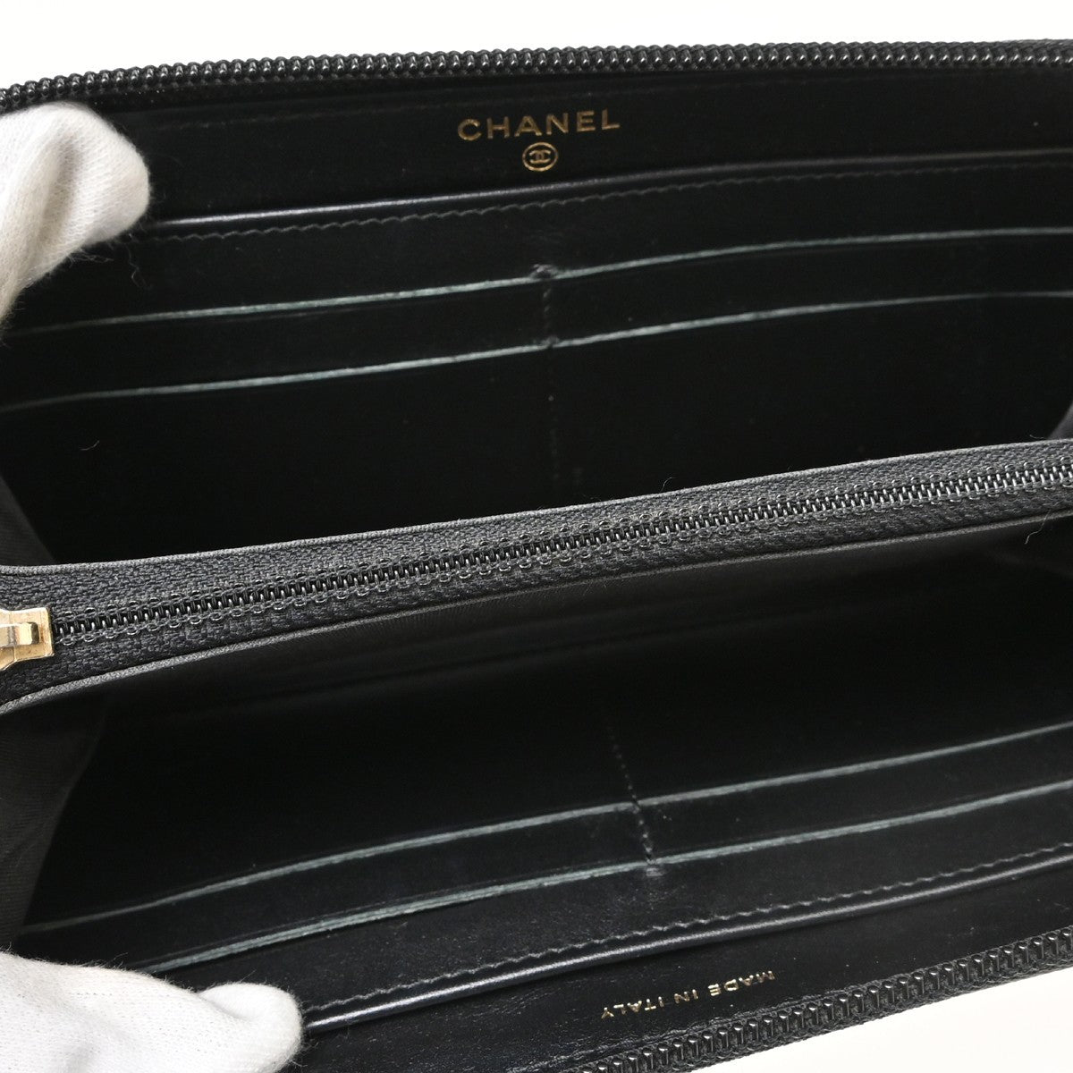 Chanel Portefeuille long CC logo Caviar Skin, Black, Leather, Wallet