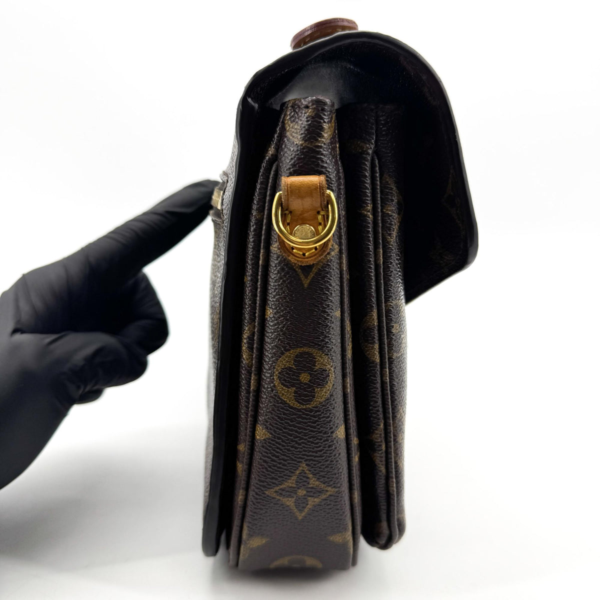 Louis Vuitton Pochette Metis Monogram Canvas, Brown, Canvas, Clutch