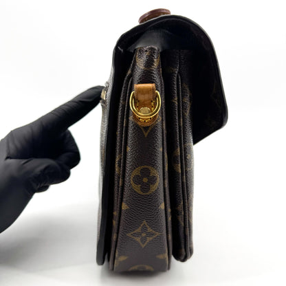 Louis Vuitton Pochette Metis Monogram Canvas, Brown, Canvas, Clutch