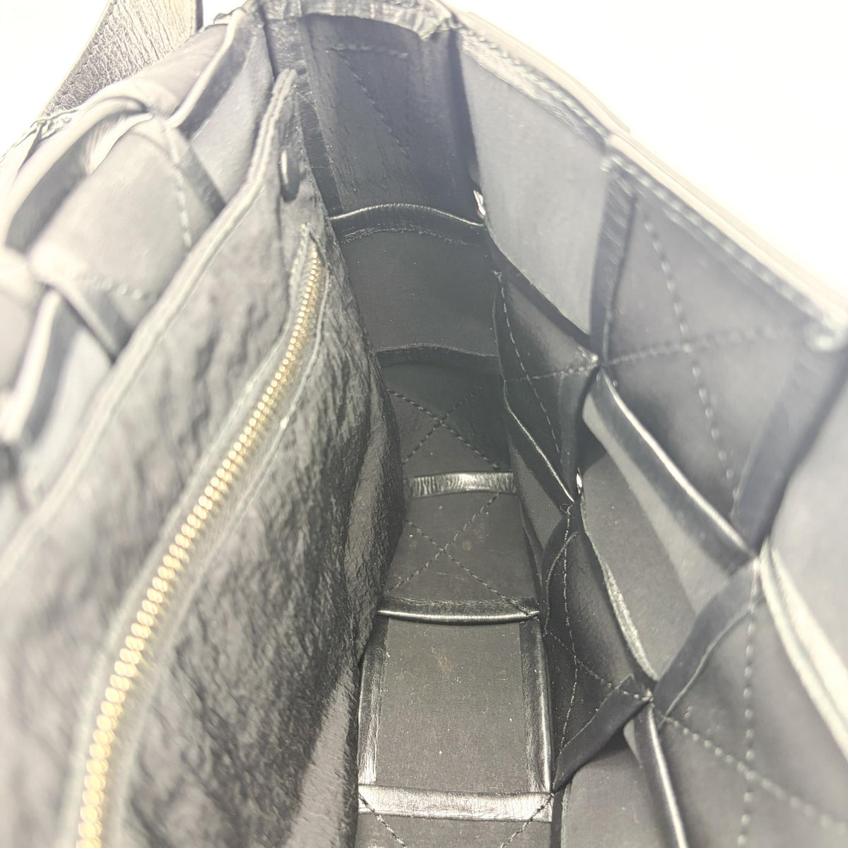 Bottega Veneta Cassette Maxi Intrecciato Leather, Black, Leather, Shoulder Bag