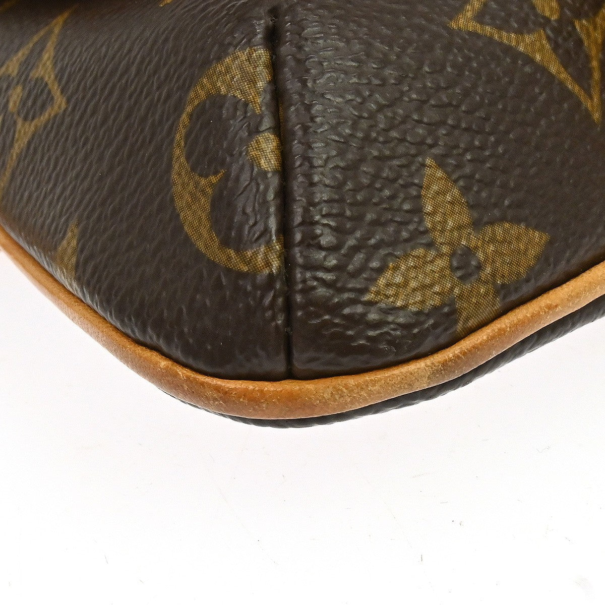 Louis Vuitton Marelle Waist Monogram Canvas, Brown, Canvas, Clutch