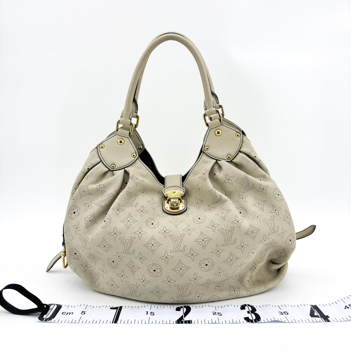 Louis Vuitton L Hobo Mahina Leather, Beige, Leather, Shoulder Bag