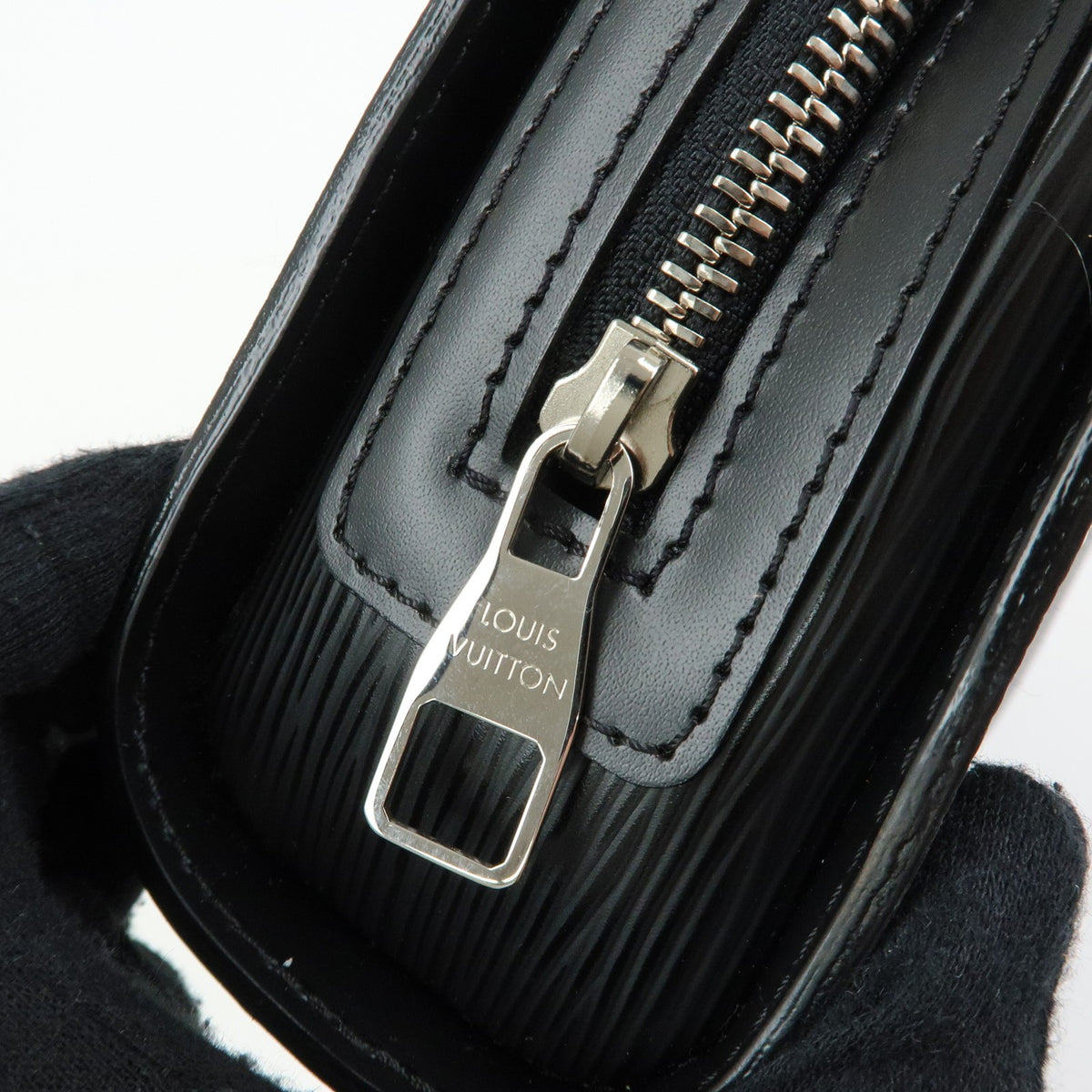 Louis Vuitton Hoche Clutch Epi Leather, Black, Leather, Clutch
