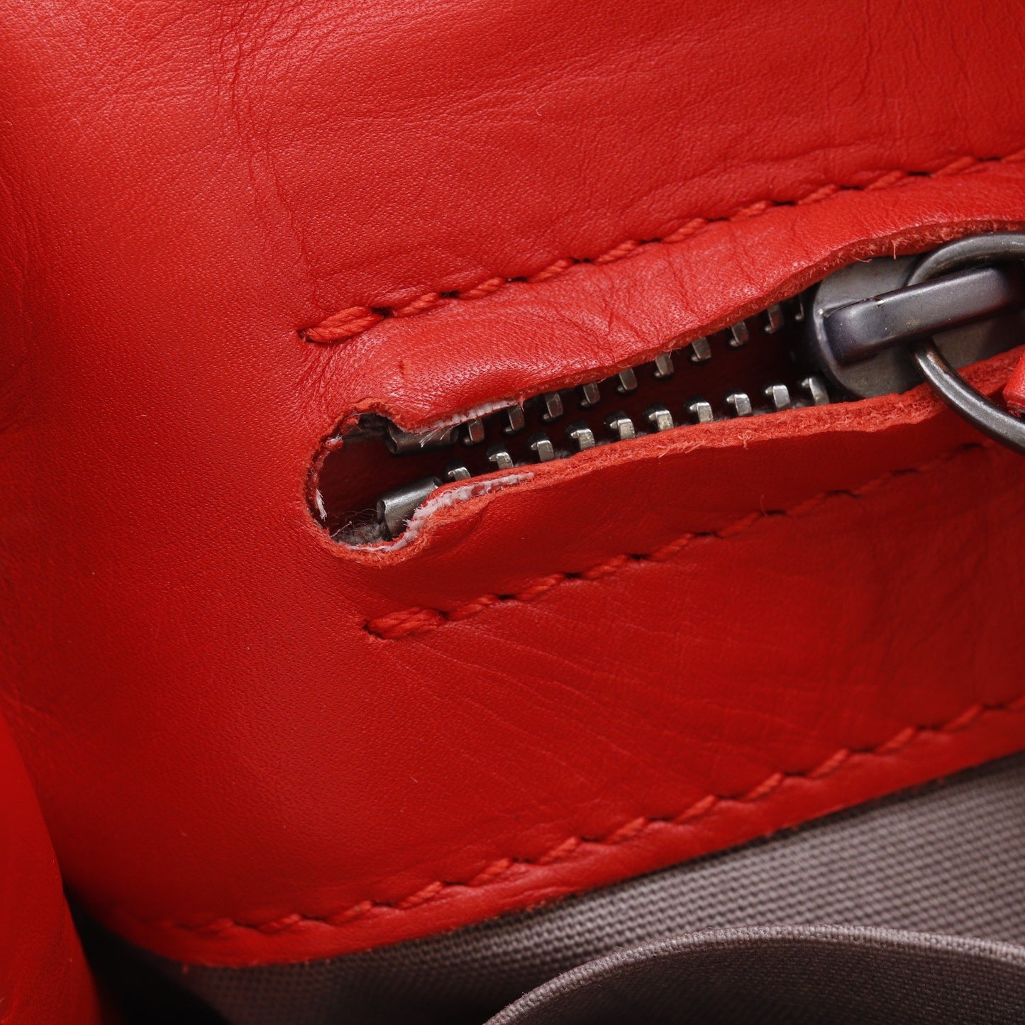 Bottega Veneta Intrecciato Shoulder Leather, Red, Calfskin, Shoulder Bag