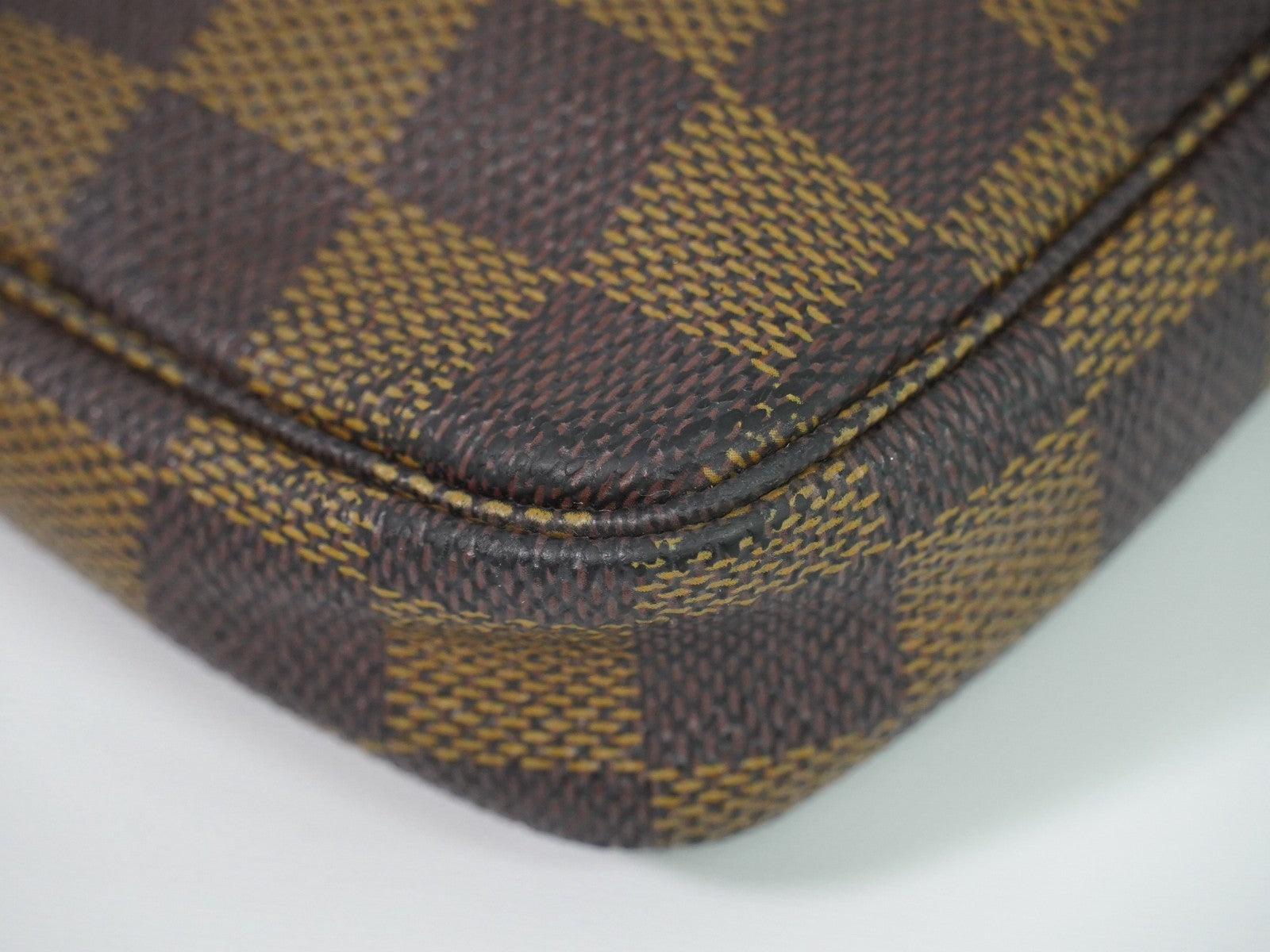 Louis Vuitton Pochette Accessoires Damier, Brown, Canvas, Clutch