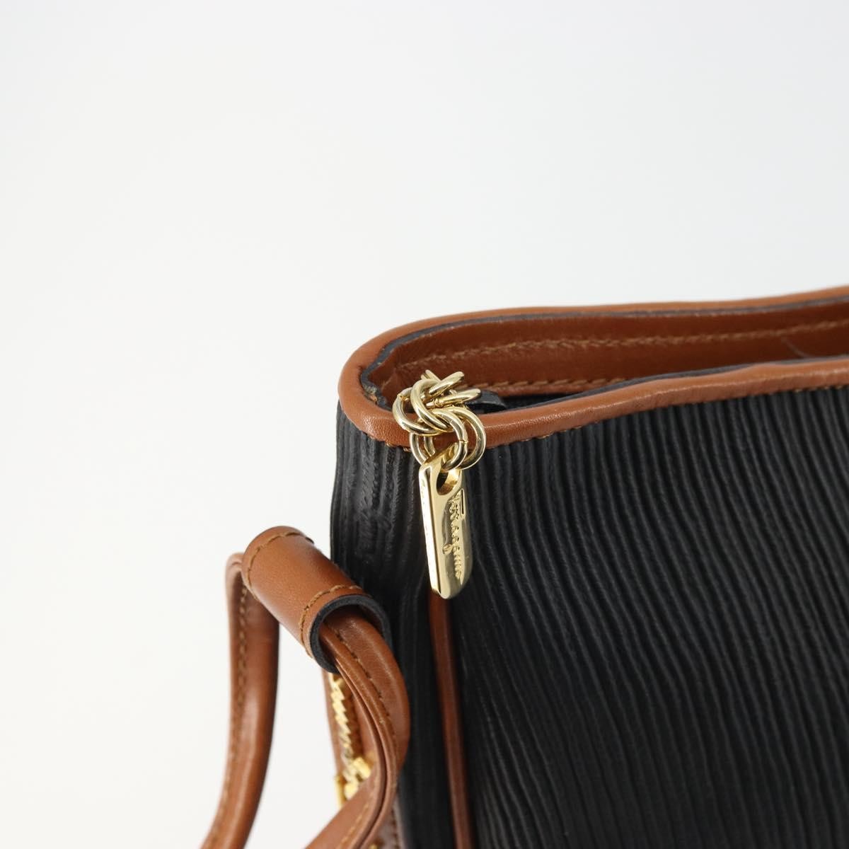 Salvatore Ferragamo Shoulder Leather, Black, Leather, Shoulder Bag