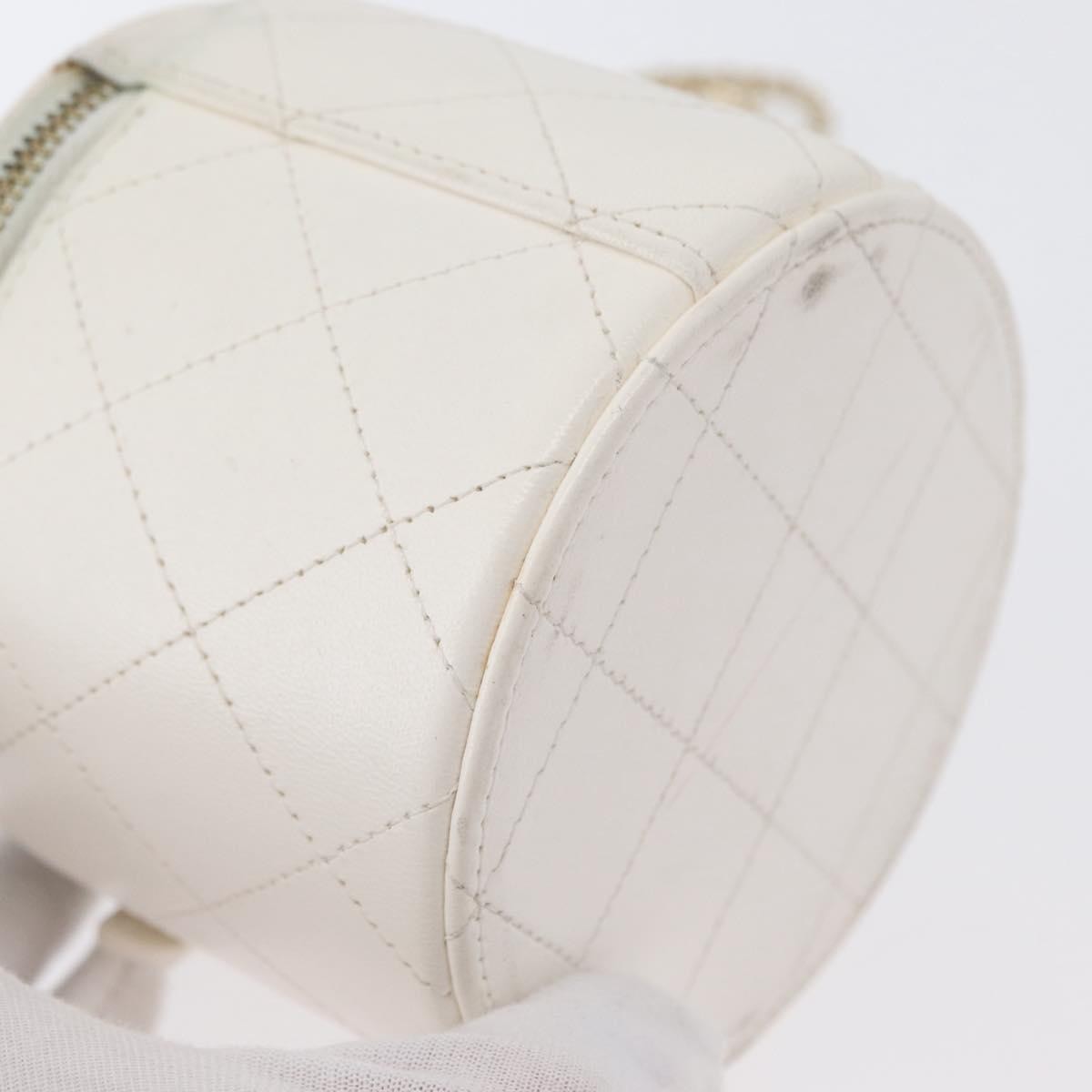 Chanel CC Round Vanity Case with Chain Quilted Lambskin, White, Leather, Clutch