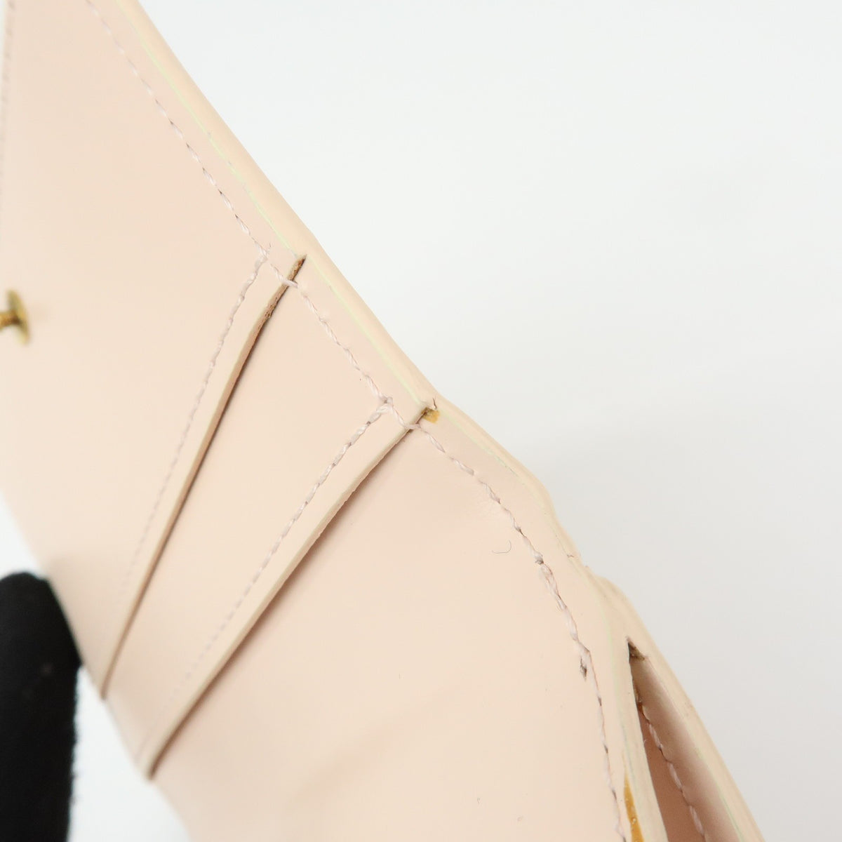 Louis Vuitton Ludlow Vernis, Beige, Patent Leather, Wallet