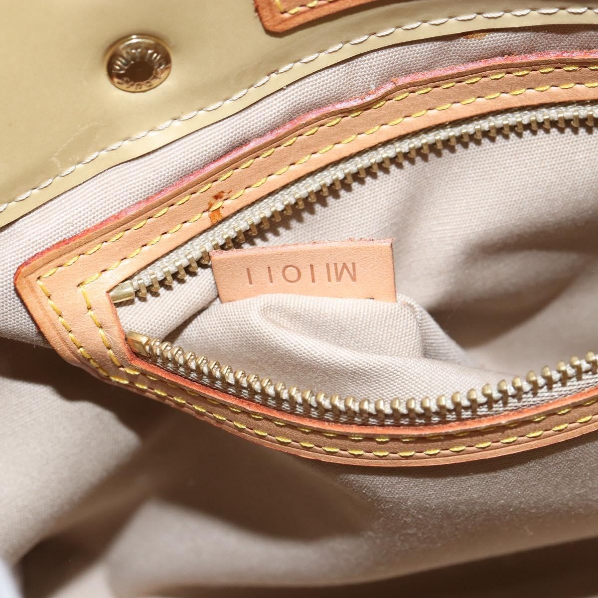 Louis Vuitton Reade Monogram Vernis, Beige, Patent Leather, Handbag