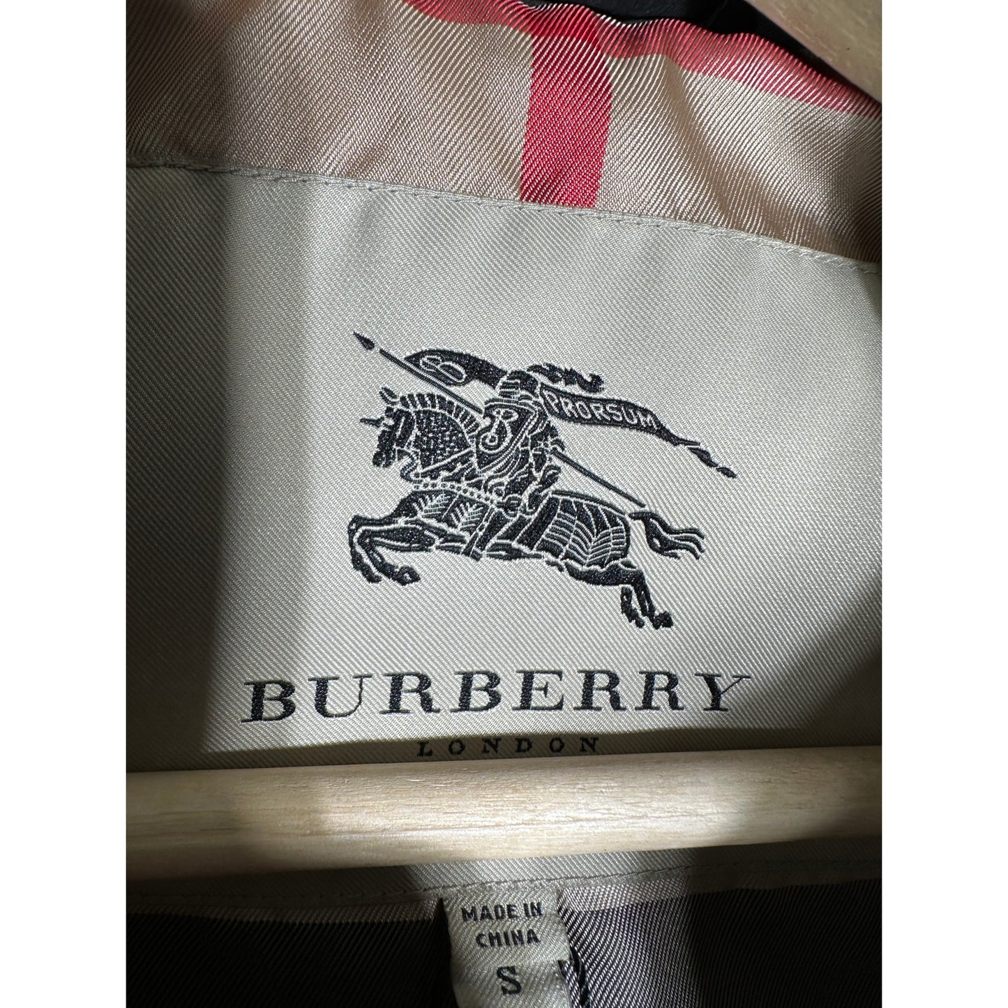 Пуховик Burberry