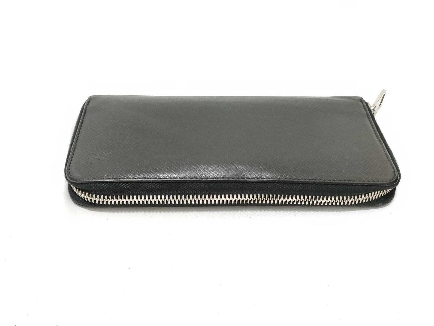 Louis Vuitton Zippy Organizer Taiga Leather, Black, Leather, Wallet