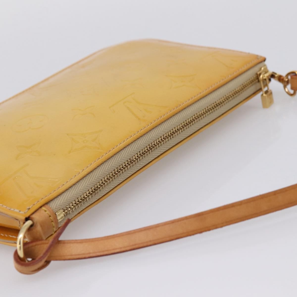 Louis Vuitton Lexington Pochette Monogram Vernis, Beige, Patent Leather, Clutch
