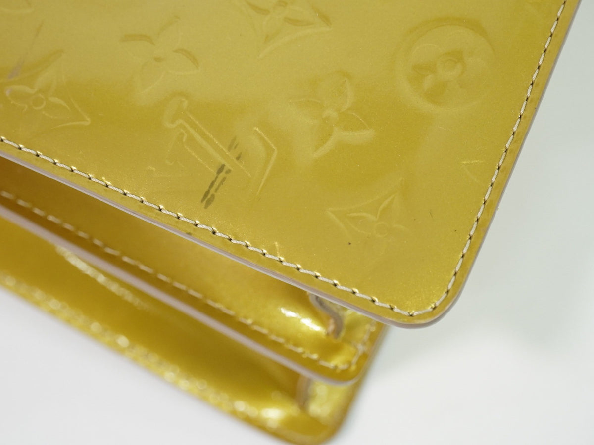 Louis Vuitton Deesse Monogram Vernis, Beige, Leather, Handbag