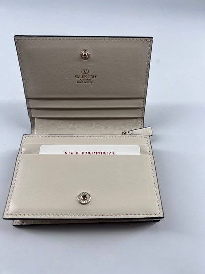 Valentino Garavani Rockstud Pouch Leather, WHITE, LEATHER, Clutche & pouche