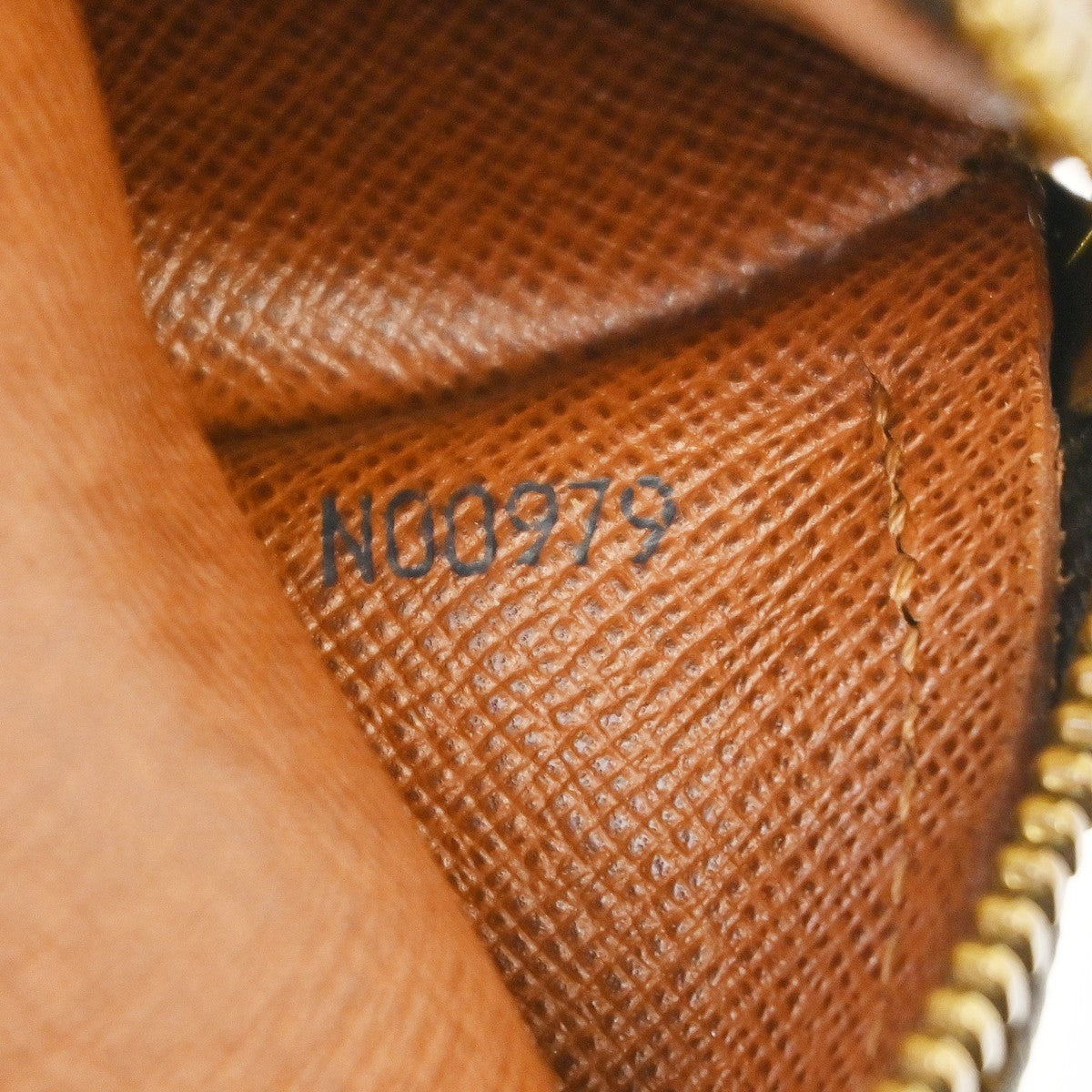Louis Vuitton Papillon Monogram Canvas, Brown, Canvas, Handbag