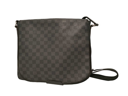Louis Vuitton Daniel Messenger Damier Graphite, Black, Canvas, Shoulder Bag