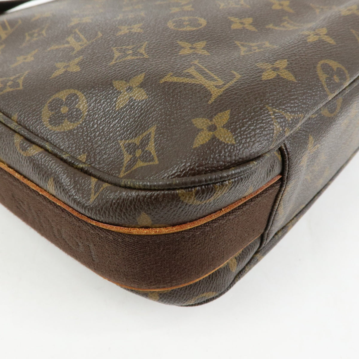 Louis Vuitton Beaubourg Messenger Monogram Canvas, Brown, Canvas, Handbag
