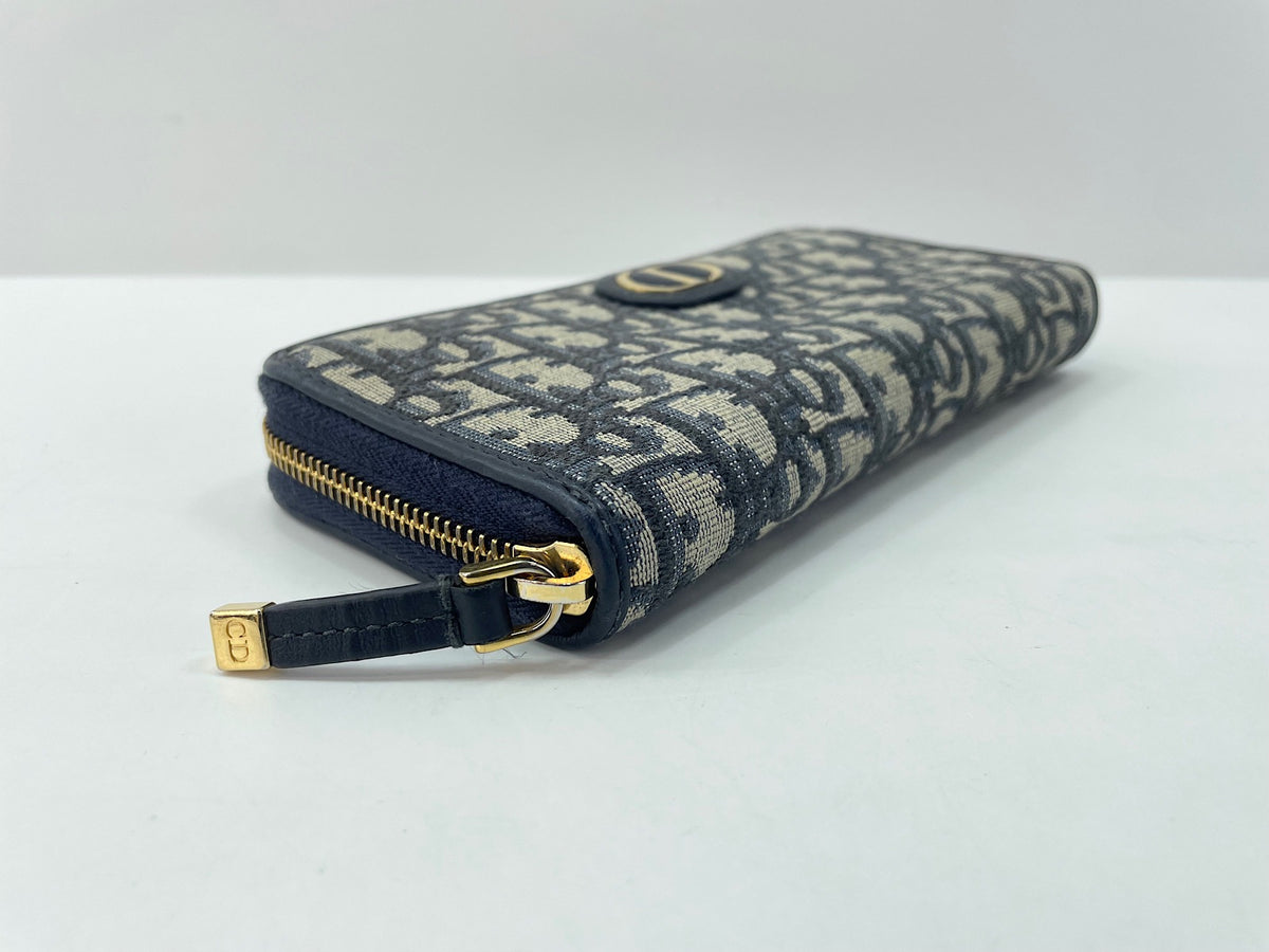 Christian Dior 30 Montaigne Voyageur canvas, Navy, Canvas, Wallet