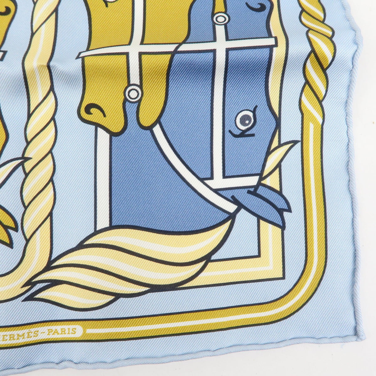 Hermes Carré 42 Silk, Red, Silk, Scarf