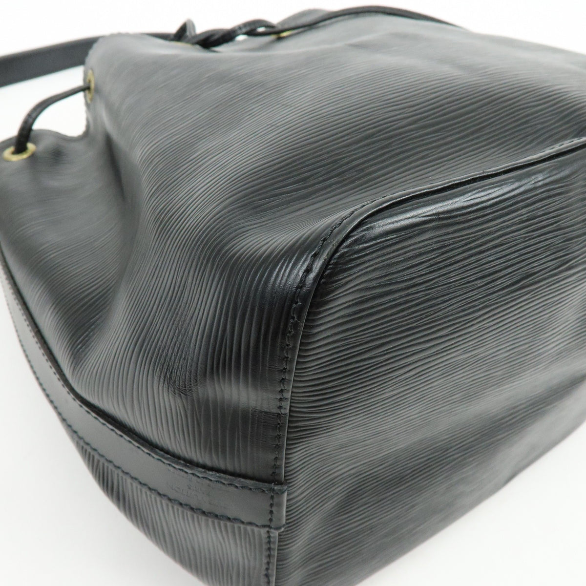Louis Vuitton Noe Epi Leather, Black, Leather, Shoulder Bag