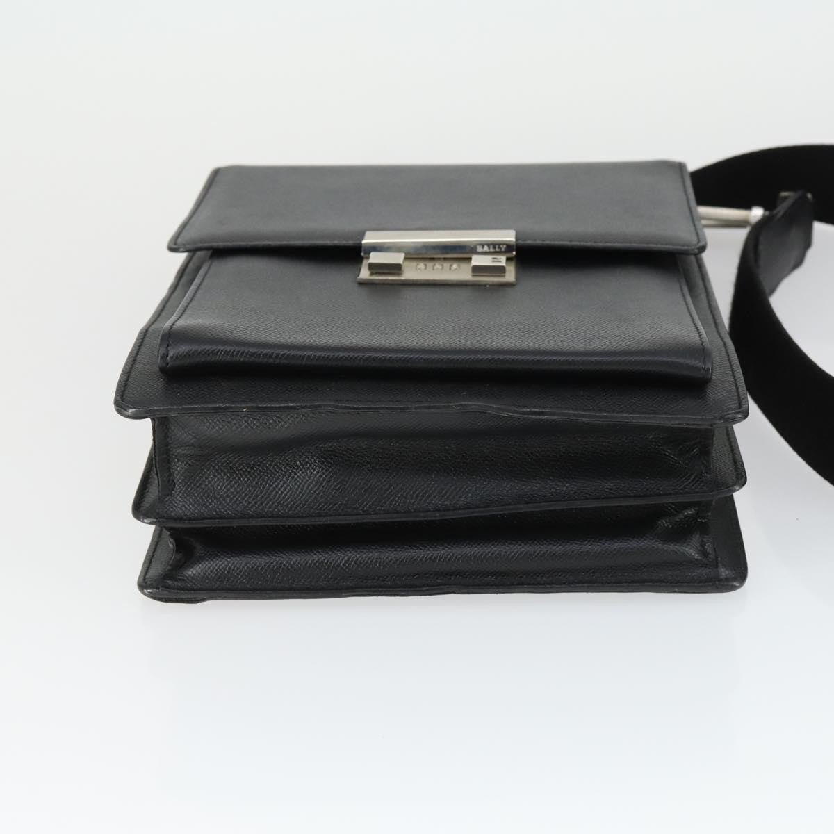 Bally Vintage Shoulder Bag - Brandsamsara