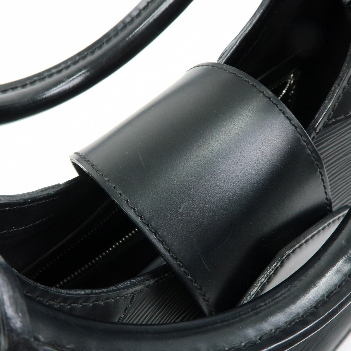 Louis Vuitton Montaigne Sac Epi Leather, Black, Leather, Handbag