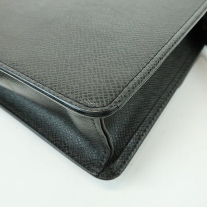 Louis Vuitton Selenga Pochette Taiga Leather, Gray, Leather, Clutch