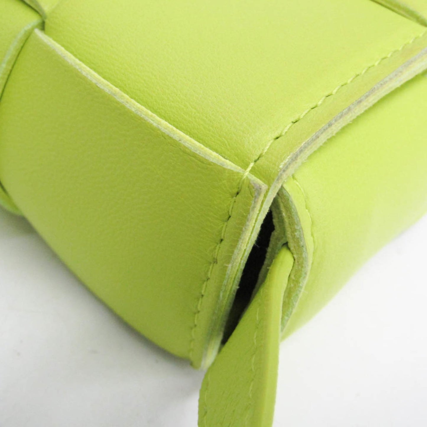 Bottega Veneta Cassette Maxi Intrecciato Leather, Green, Leather, Clutch
