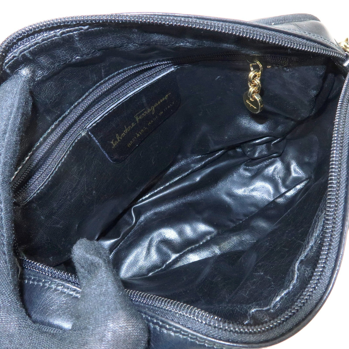 Salvatore Ferragamo Vara Bow Camera Leather, Black, Leather, Shoulder Bag