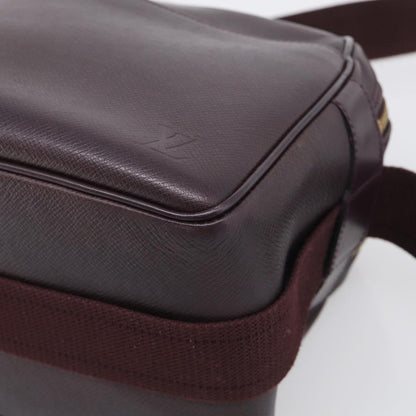 Louis Vuitton Reporter Taiga Leather, Burgundy, Leather, Shoulder Bag