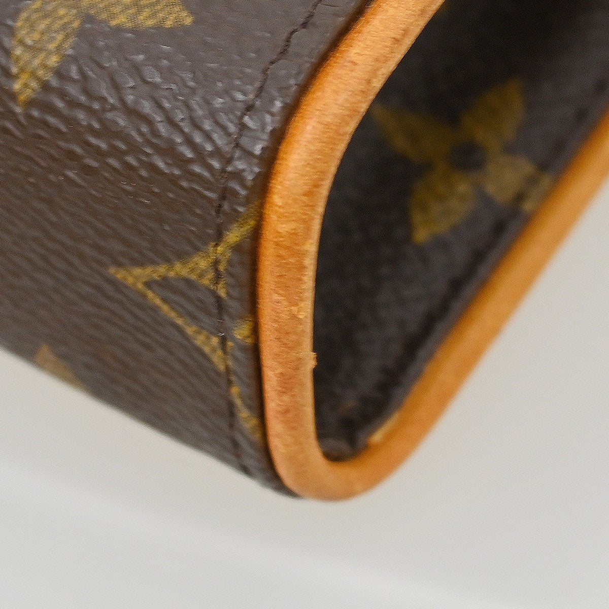Louis Vuitton Florentine Waist Monogram Canvas, Brown, Canvas, Clutch