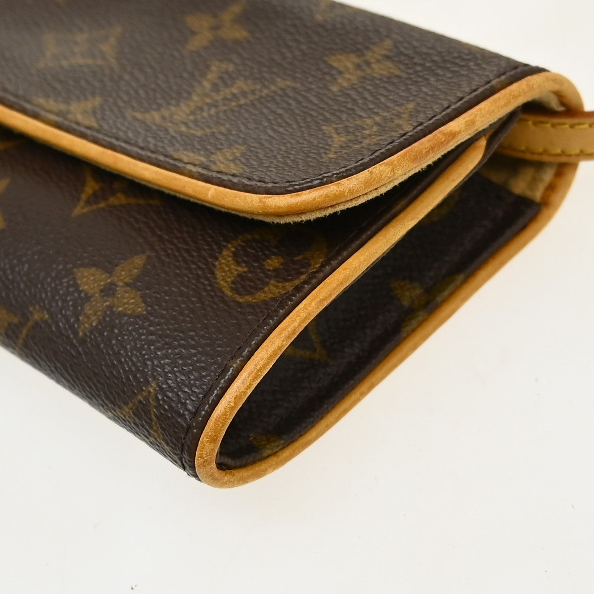 Louis Vuitton Twin Canvas, Brown, Canvas, Clutch