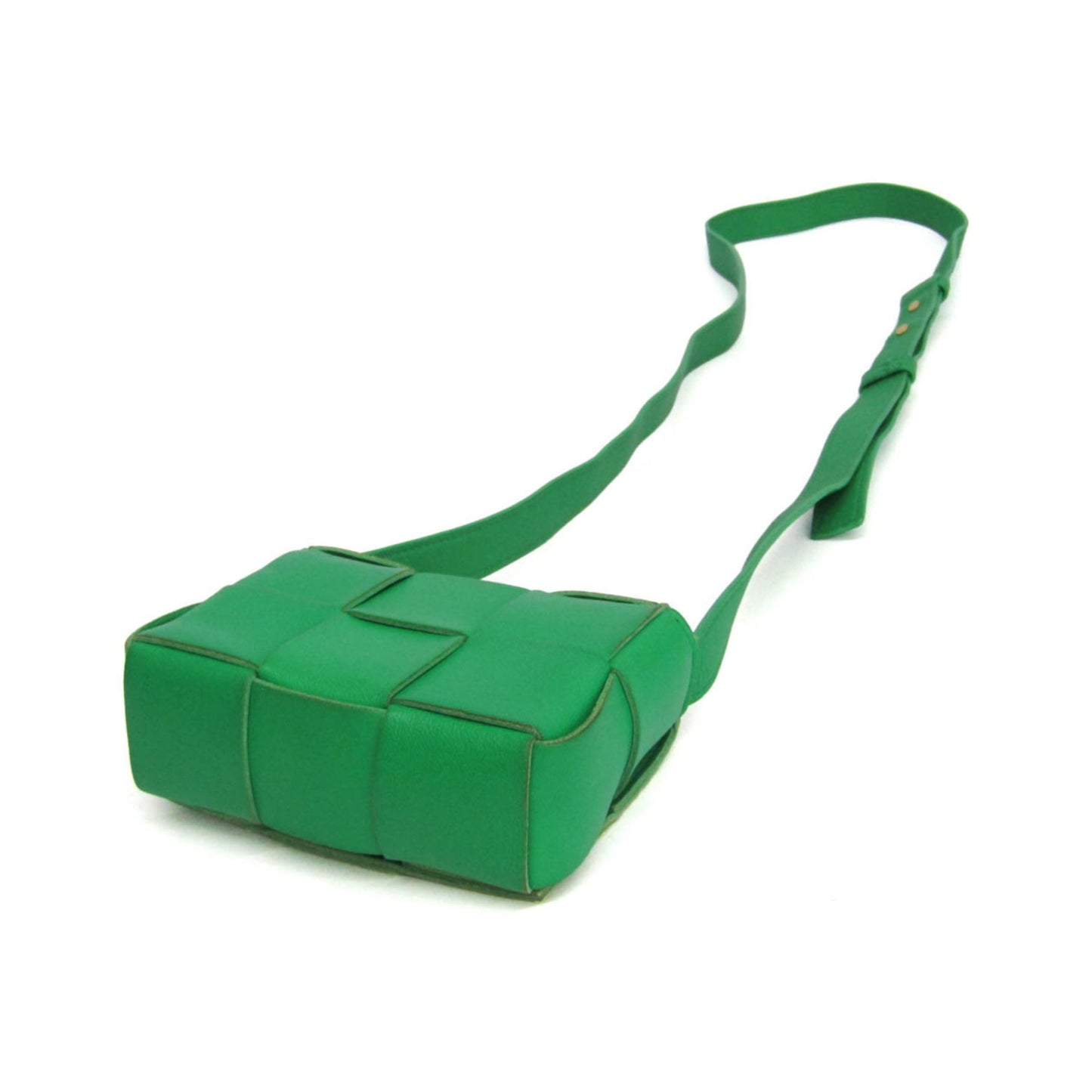 Bottega Veneta Cassette Maxi Intrecciato Leather, Green, Leather, Clutch
