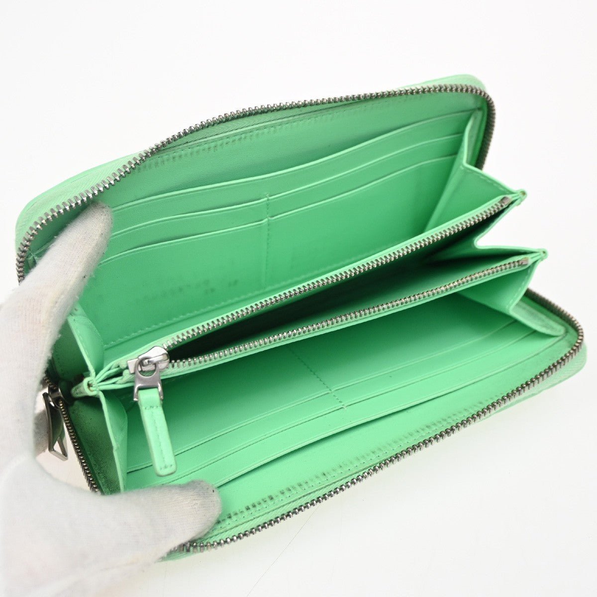 Bottega Veneta Intrecciato Long Zip Wallet - Brandsamsara