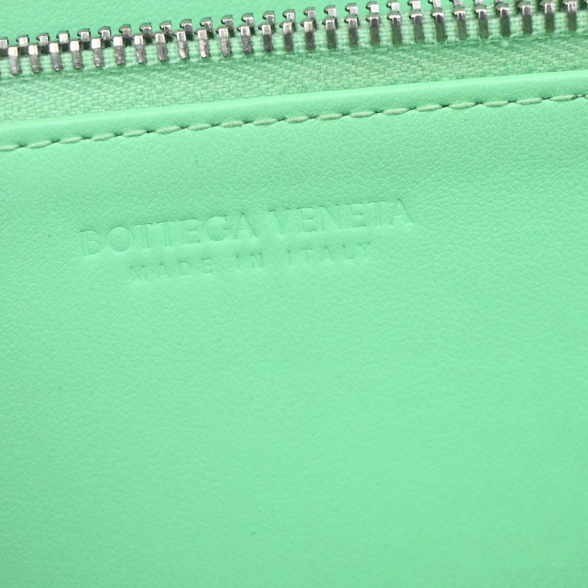 Bottega Veneta Intrecciato Long Zip Wallet - Brandsamsara