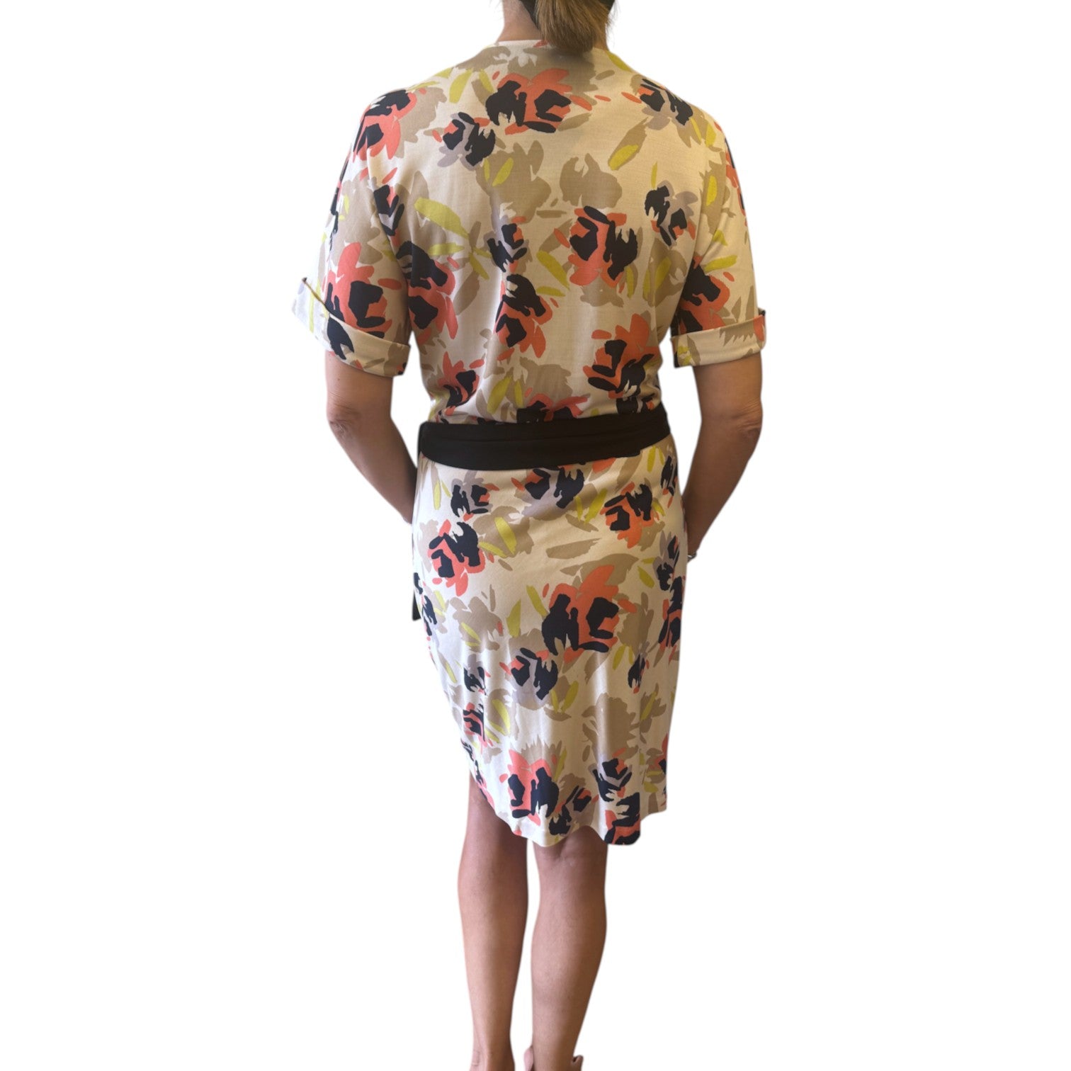 Brandsamsara Diane Von Furstenberg multicolor silk wrap dress with short sleeves, back view