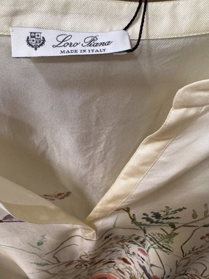 Brandsamsara Loro Piana multicolor silk top with short sleeves and a detailed floral print, made in Italy.