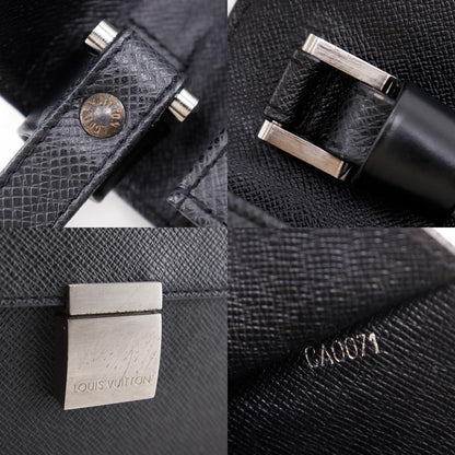 Louis Vuitton Selenga Pochette Taiga Leather, Black, Leather, Clutch