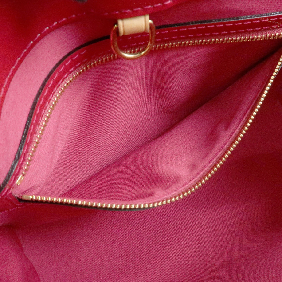 Louis Vuitton Catalina Monogram Vernis, Red, Patent Leather, Handbag