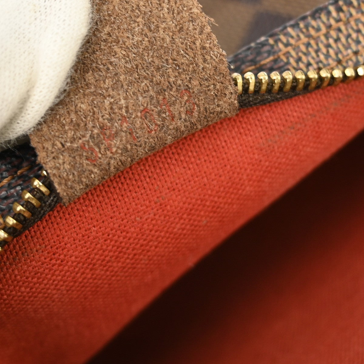 Louis Vuitton Trousse Make Up Damier Canvas, Brown, Canvas, Clutch