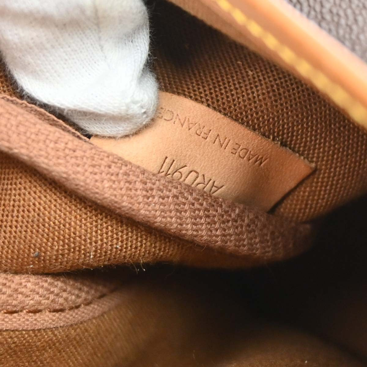 Louis Vuitton Saumur Monogram Canvas, Brown, Canvas, Shoulder Bag