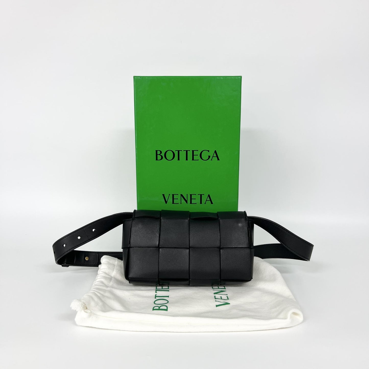 Bottega Veneta Cassette Belt Maxi Intrecciato Leather, Black, Leather, Clutch