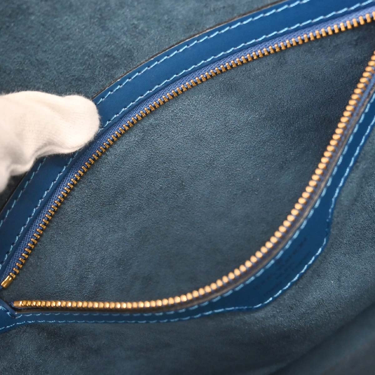 Louis Vuitton Lussac Epi Leather, Blue, Leather, Shoulder Bag