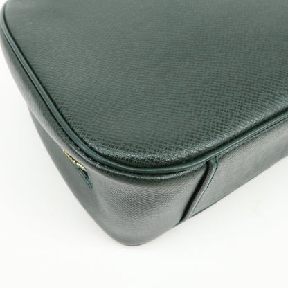 Louis Vuitton Toiletry Pouch Taiga Leather, Green, Leather, Clutch