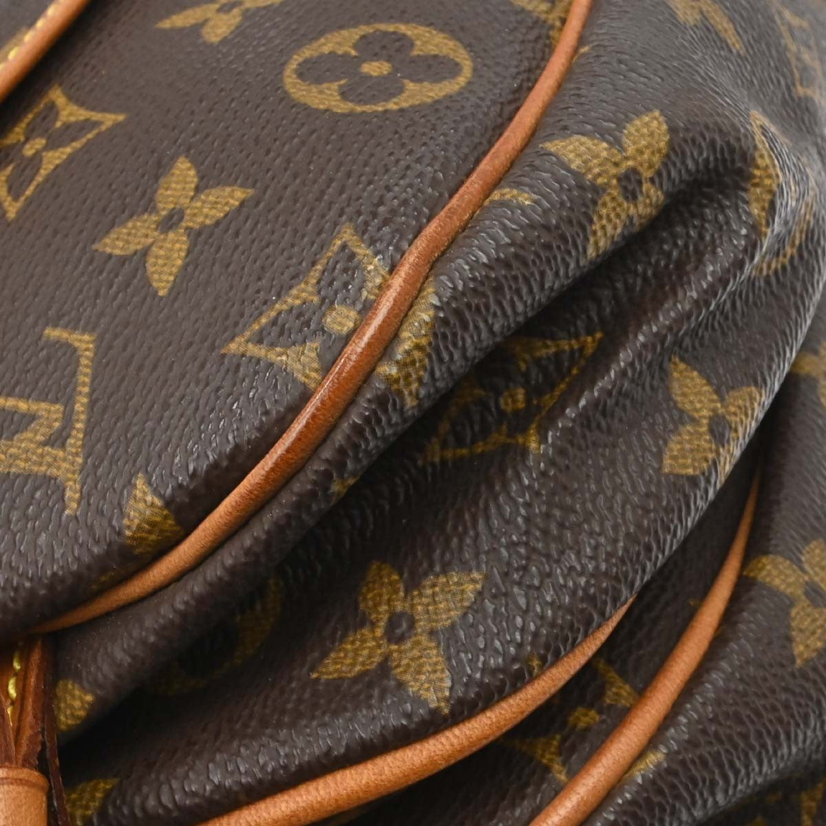 Louis Vuitton Saumur Monogram Canvas, Brown, Canvas, Shoulder Bag